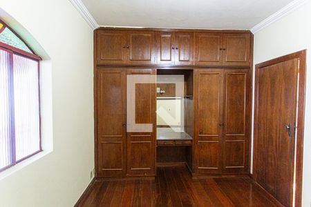 Apartamento à venda com 440m², 4 quartos e 5 vagas Apartamento à venda com 440m², 4 quartos e 5 vagasArmário do Quarto 3