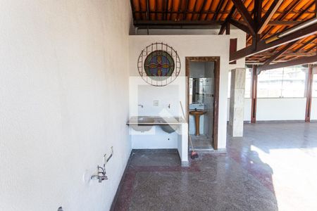 Apartamento à venda com 440m², 4 quartos e 5 vagas Apartamento à venda com 440m², 4 quartos e 5 vagasÁrea de Serviço 2