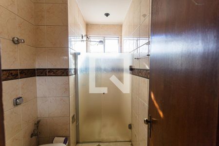 Apartamento à venda com 440m², 4 quartos e 5 vagas Apartamento à venda com 440m², 4 quartos e 5 vagasBanheiro Social 2