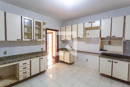 Apartamento à venda com 440m², 4 quartos e 5 vagas Apartamento à venda com 440m², 4 quartos e 5 vagasCozinha