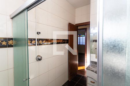 Apartamento à venda com 440m², 4 quartos e 5 vagas Apartamento à venda com 440m², 4 quartos e 5 vagasBanheiro Social 1