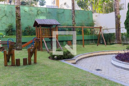 Apartamento à venda com 200m², 3 quartos e 3 vagasÁrea comum - Playground