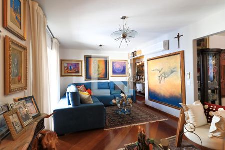 Apartamento à venda com 200m², 3 quartos e 3 vagasSala