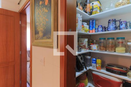 Apartamento à venda com 200m², 3 quartos e 3 vagasDespensa