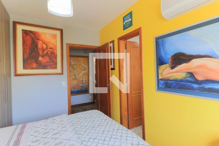 Apartamento à venda com 200m², 3 quartos e 3 vagasSuíte 2