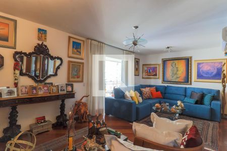 Apartamento à venda com 200m², 3 quartos e 3 vagasSala