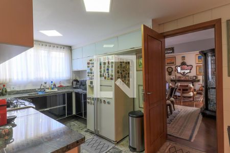 Apartamento à venda com 200m², 3 quartos e 3 vagasCozinha