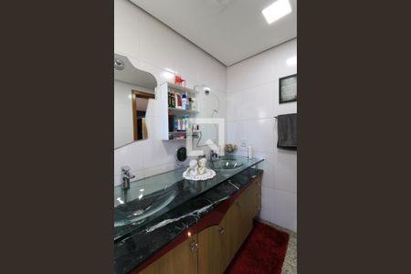 Apartamento à venda com 200m², 3 quartos e 3 vagasBanheiro da Suíte 1