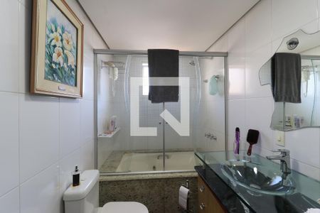 Apartamento à venda com 200m², 3 quartos e 3 vagasBanheiro da Suíte 1