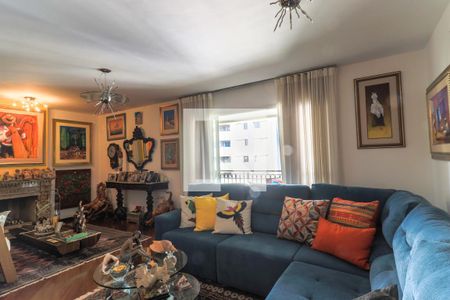 Apartamento à venda com 200m², 3 quartos e 3 vagasSala