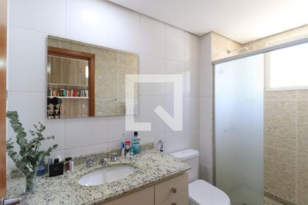Apartamento à venda com 200m², 3 quartos e 3 vagasBanheiro da Suíte 2