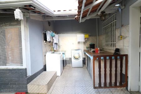 Casa à venda com 332m², 3 quartos e 1 vaga Casa à venda com 332m², 3 quartos e 1 vagaÁrea de Serviço