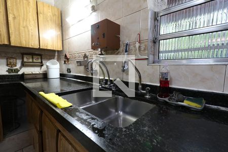 Casa à venda com 332m², 3 quartos e 1 vaga Casa à venda com 332m², 3 quartos e 1 vagaCozinha