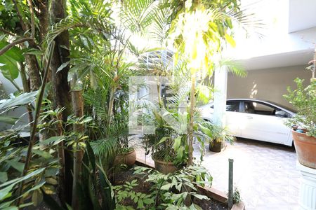 Casa à venda com 332m², 3 quartos e 1 vaga Casa à venda com 332m², 3 quartos e 1 vagaQuintal da Fachada