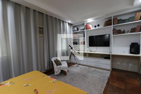 Casa à venda com 332m², 3 quartos e 1 vaga Casa à venda com 332m², 3 quartos e 1 vagaQuarto 1 Suíte
