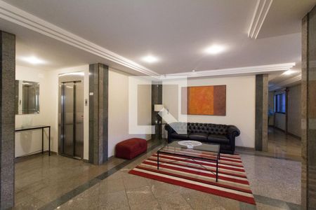 Apartamento para alugar com 130m², 4 quartos e 2 vagas Apartamento para alugar com 130m², 4 quartos e 2 vagasHall Social