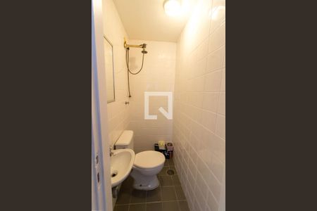 Apartamento para alugar com 130m², 4 quartos e 2 vagas Apartamento para alugar com 130m², 4 quartos e 2 vagasBanheiro Lavanderia