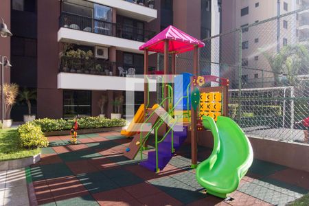 Apartamento para alugar com 130m², 4 quartos e 2 vagas Apartamento para alugar com 130m², 4 quartos e 2 vagasPlayground