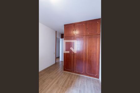 Apartamento para alugar com 130m², 4 quartos e 2 vagas Apartamento para alugar com 130m², 4 quartos e 2 vagasQuarto 4