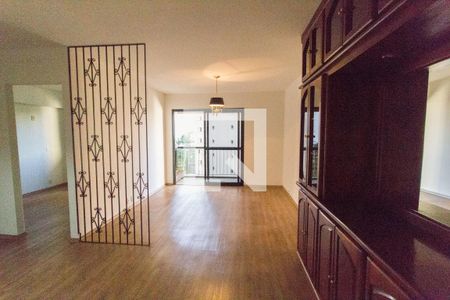 Sala de apartamento para alugar com 4 quartos, 130m² em Indianópolis, São Paulo