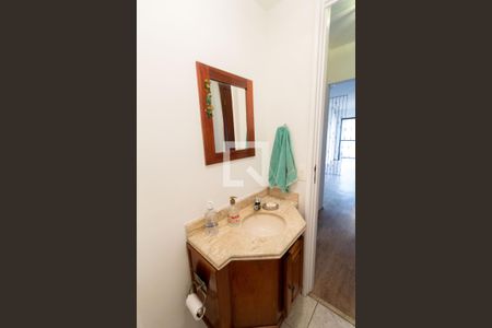 Apartamento para alugar com 130m², 4 quartos e 2 vagas Apartamento para alugar com 130m², 4 quartos e 2 vagasBanheiro Social