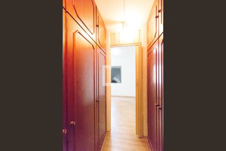 Apartamento para alugar com 130m², 4 quartos e 2 vagas Apartamento para alugar com 130m², 4 quartos e 2 vagasQuarto 2