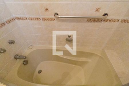 Apartamento para alugar com 130m², 4 quartos e 2 vagas Apartamento para alugar com 130m², 4 quartos e 2 vagasSuíte quarto 2