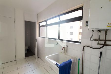 Apartamento para alugar com 130m², 4 quartos e 2 vagas Apartamento para alugar com 130m², 4 quartos e 2 vagasLavanderia