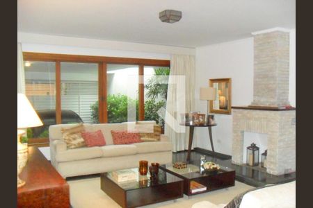 Casa à venda com 3 quartos, 199m² em Chácara Monte Alegre, São Paulo