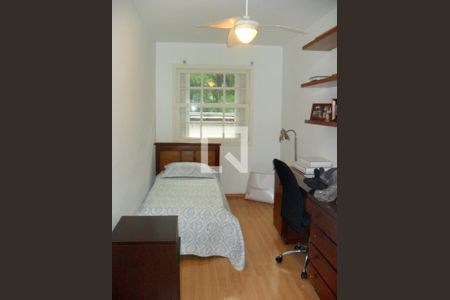 Casa à venda com 3 quartos, 199m² em Chácara Monte Alegre, São Paulo