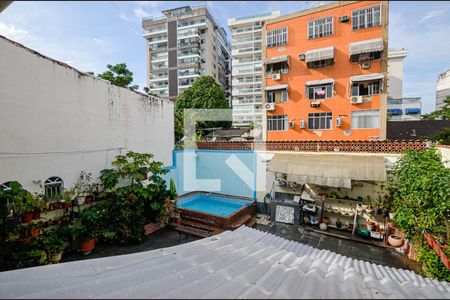 Casa à venda com 150m², 4 quartos e 2 vagasVista