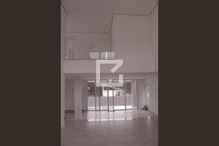 Detalhe Sala de casa de condomínio à venda com 4 quartos, 298m² em Campo Novo, Porto Alegre
