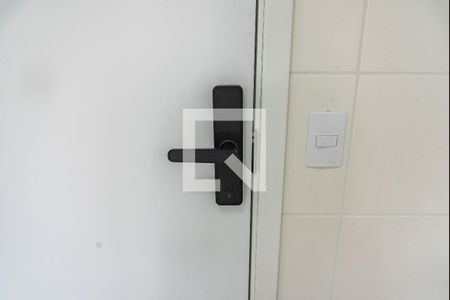 Fechadura eletrônica de apartamento à venda com 2 quartos, 32m² em Cambuci, São Paulo