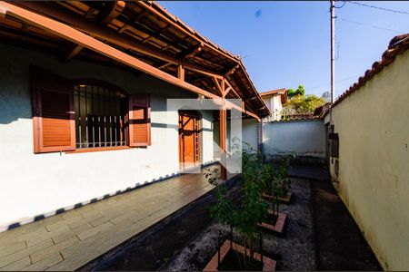 Casa à venda com 194m², 3 quartos e 3 vagasEntrada