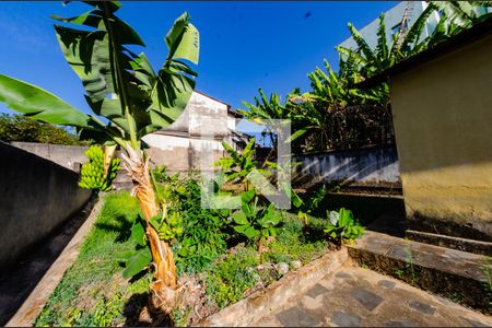 Casa à venda com 194m², 3 quartos e 3 vagasQuintal