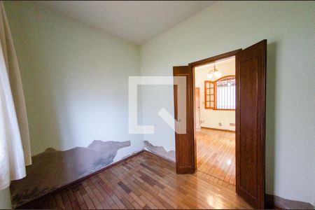 Casa à venda com 194m², 3 quartos e 3 vagasQuarto 2