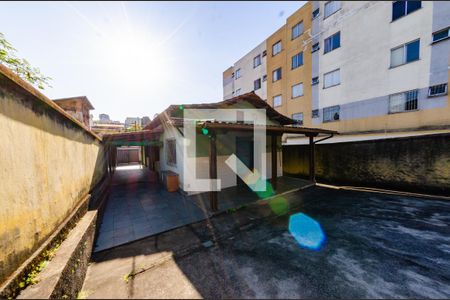 Casa à venda com 194m², 3 quartos e 3 vagasQuintal