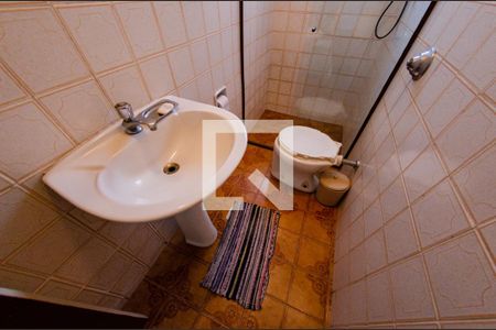 Casa à venda com 194m², 3 quartos e 3 vagasBanheiro