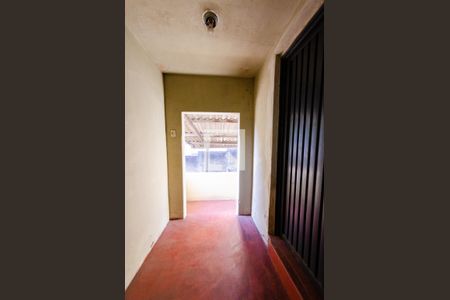 Casa à venda com 194m², 3 quartos e 3 vagasCasa de fundos