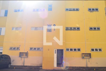 Apartamento à venda com 64m², 3 quartos e 1 vaga Apartamento à venda com 64m², 3 quartos e 1 vagaFachada do bloco