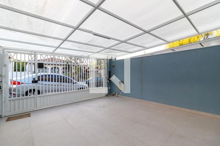 Casa à venda com 220m², 3 quartos e 2 vagas Casa à venda com 220m², 3 quartos e 2 vagasGaragem