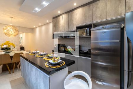 Casa à venda com 220m², 3 quartos e 2 vagas Casa à venda com 220m², 3 quartos e 2 vagasCozinha