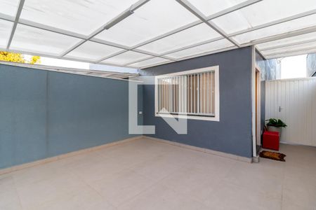 Casa à venda com 220m², 3 quartos e 2 vagas Casa à venda com 220m², 3 quartos e 2 vagasGaragem