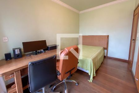 Apartamento à venda com 295m², 4 quartos e 6 vagas Apartamento à venda com 295m², 4 quartos e 6 vagasQuarto 1