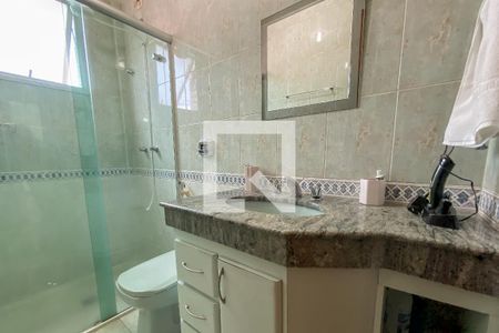 Apartamento à venda com 295m², 4 quartos e 6 vagas Apartamento à venda com 295m², 4 quartos e 6 vagasBanheiro