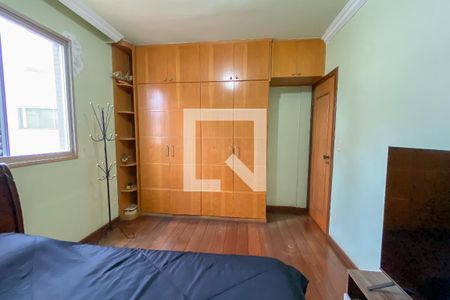 Apartamento à venda com 295m², 4 quartos e 6 vagas Apartamento à venda com 295m², 4 quartos e 6 vagasQuarto 2