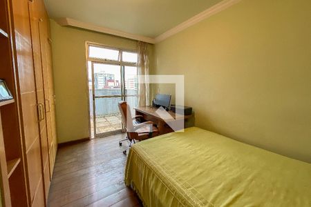 Apartamento à venda com 295m², 4 quartos e 6 vagas Apartamento à venda com 295m², 4 quartos e 6 vagasQuarto 1