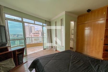 Apartamento à venda com 295m², 4 quartos e 6 vagas Apartamento à venda com 295m², 4 quartos e 6 vagasSuíte