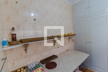 Casa à venda com 306m², 5 quartos e 6 vagasCozinha