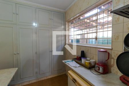 Casa à venda com 306m², 5 quartos e 6 vagasCozinha